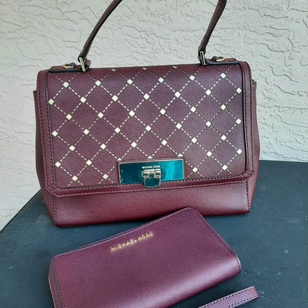 MICHAEL KORS "Callie" Small Satchel & Wallet 2 Pc Set - Picture 14 of 14